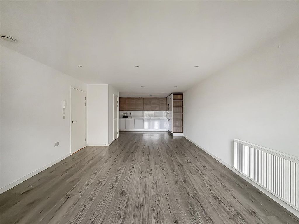 Property photo 2 of 13 1_70620.Jpg