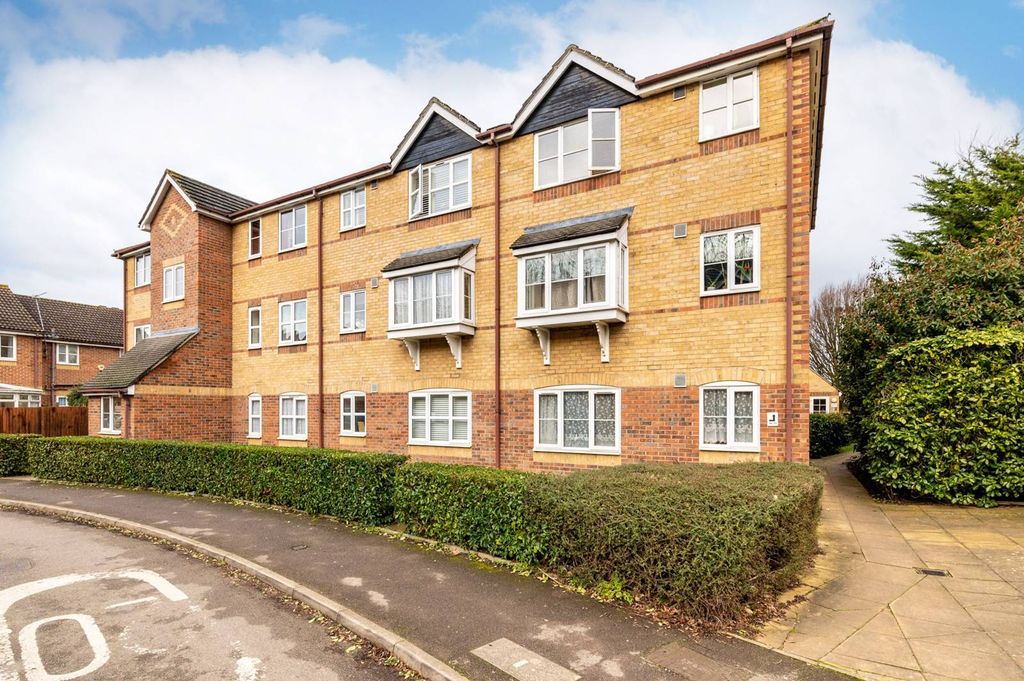 Property photo 2 of 8