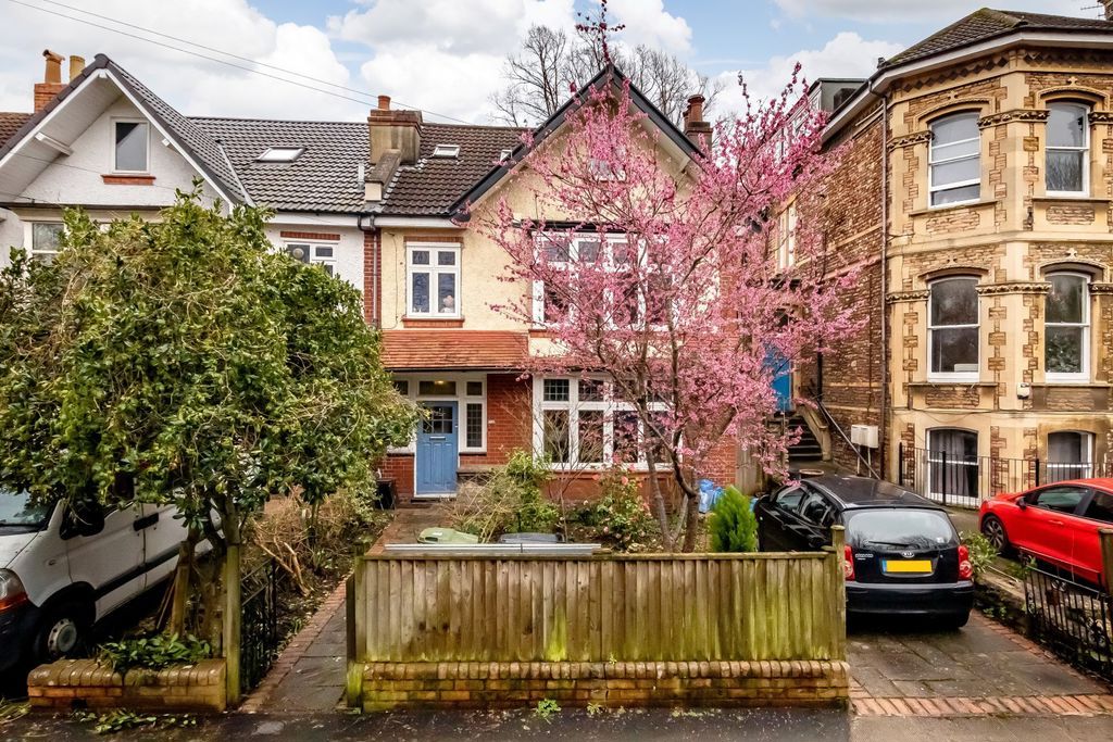 Property photo 1 of 15 External