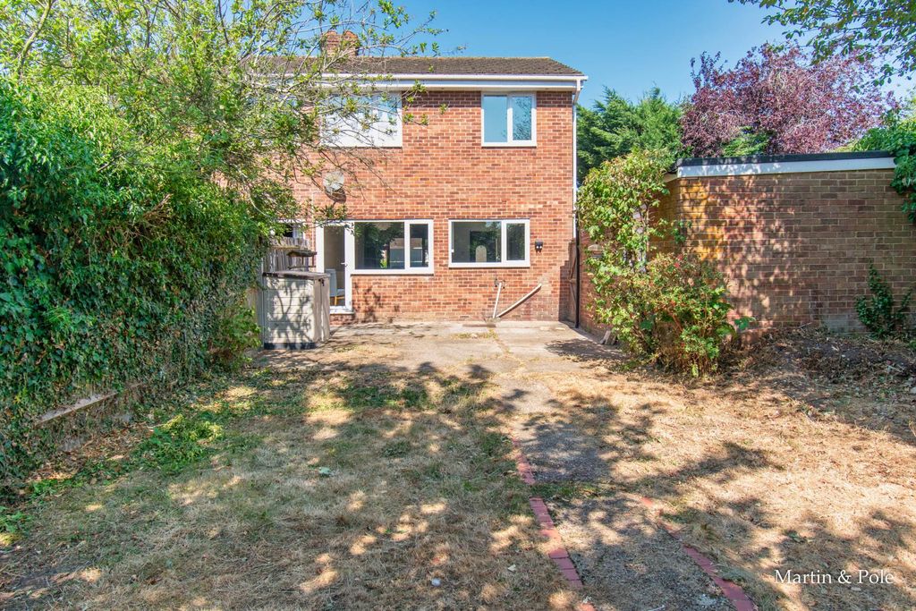 Property photo 3 of 14