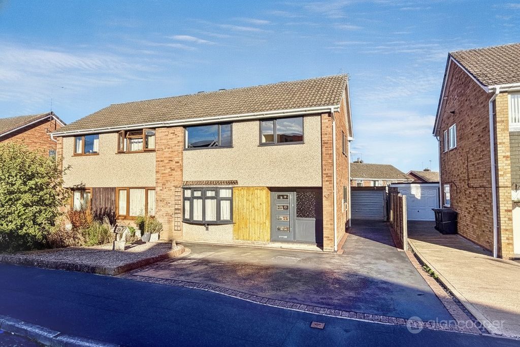 Property photo 1 of 26 5548270