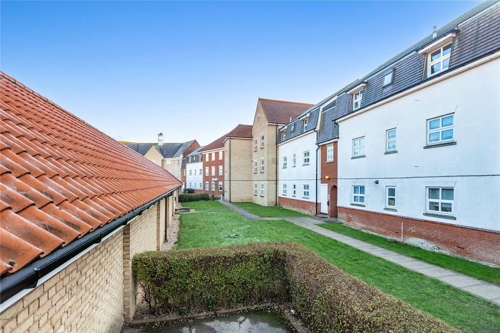 Property photo 1 of 14 Front