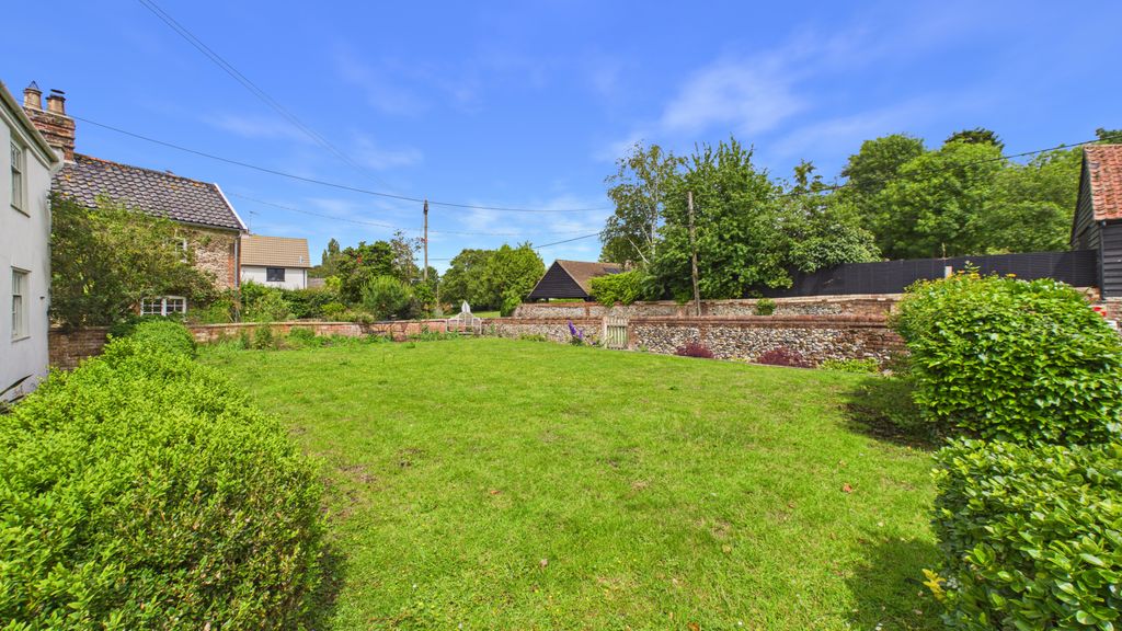 Property photo 3 of 15