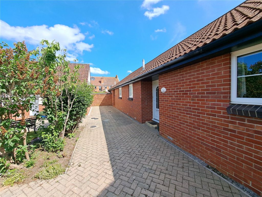 Property photo 1 of 18 Picture No. 25