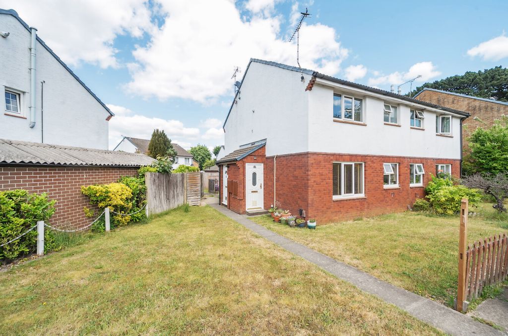 Property photo 1 of 8 1303235-1-683Da7E...