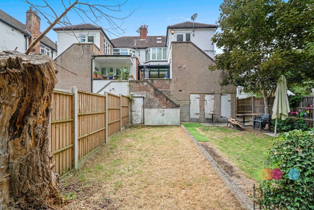 Property photo 3 of 19