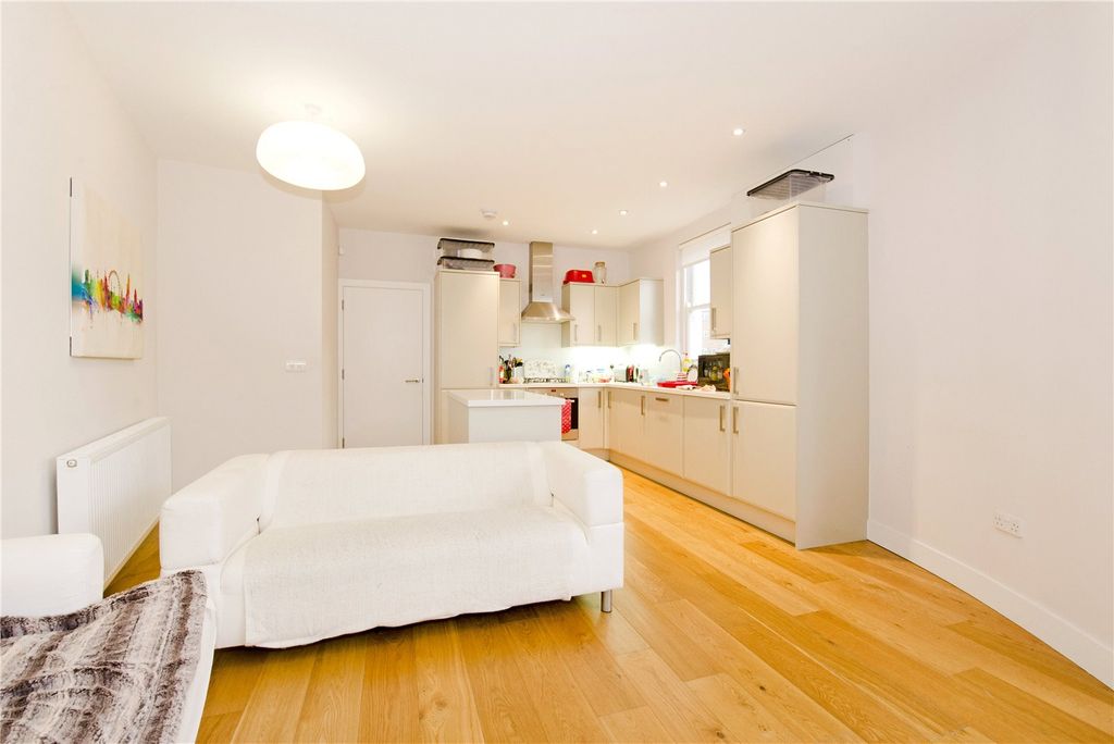 Property photo 1 of 11 Picture No. 19