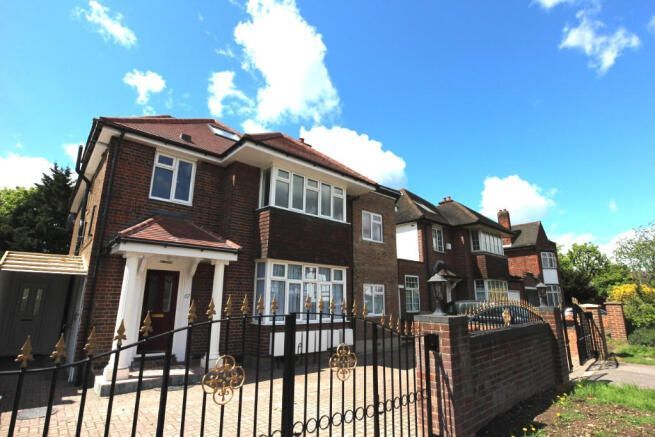 Property photo 1 of 2