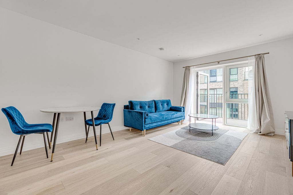 Property photo 2 of 9