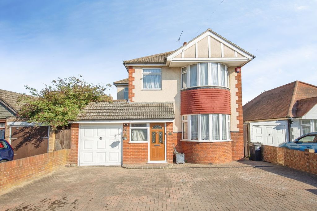 Property photo 1 of 27
