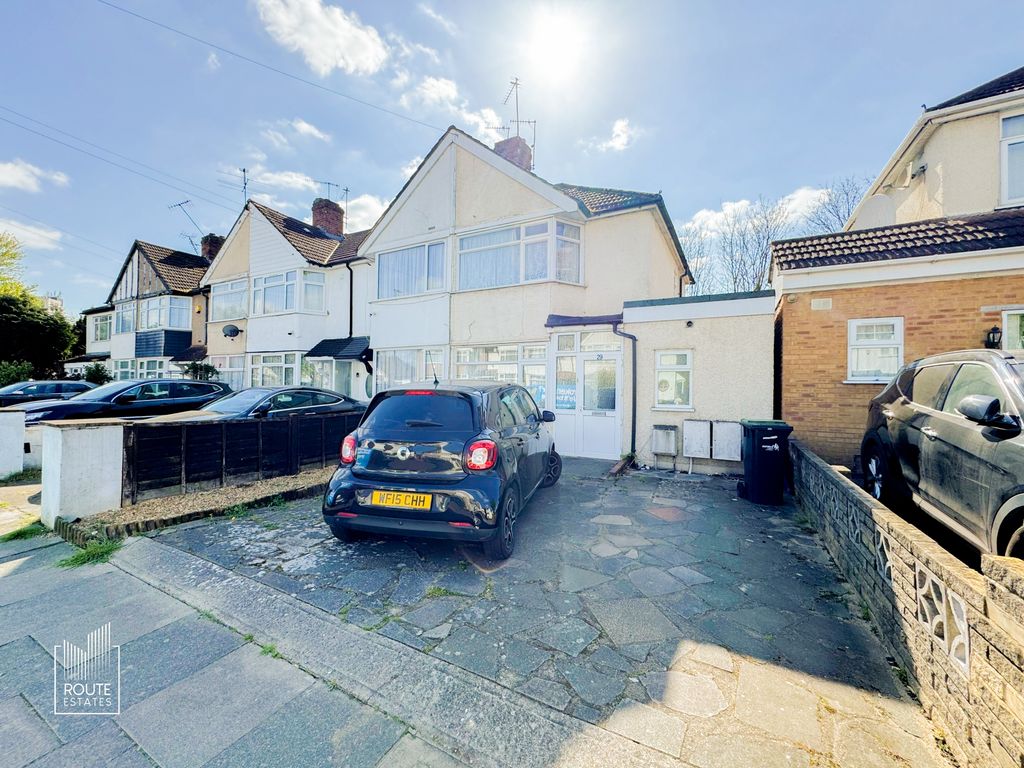 Property photo 1 of 13 Photo 13