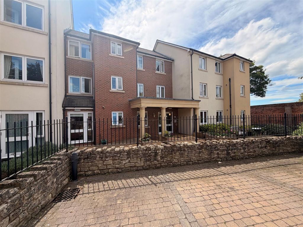 Property photo 1 of 12 New Outside 3.Jpg