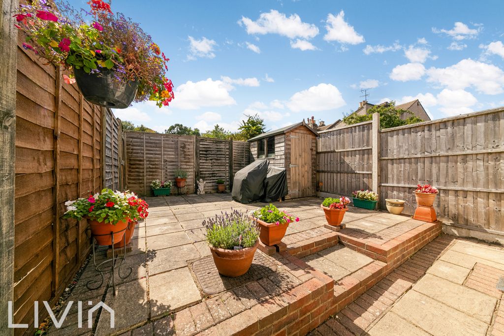 Property photo 3 of 15 Photo 7