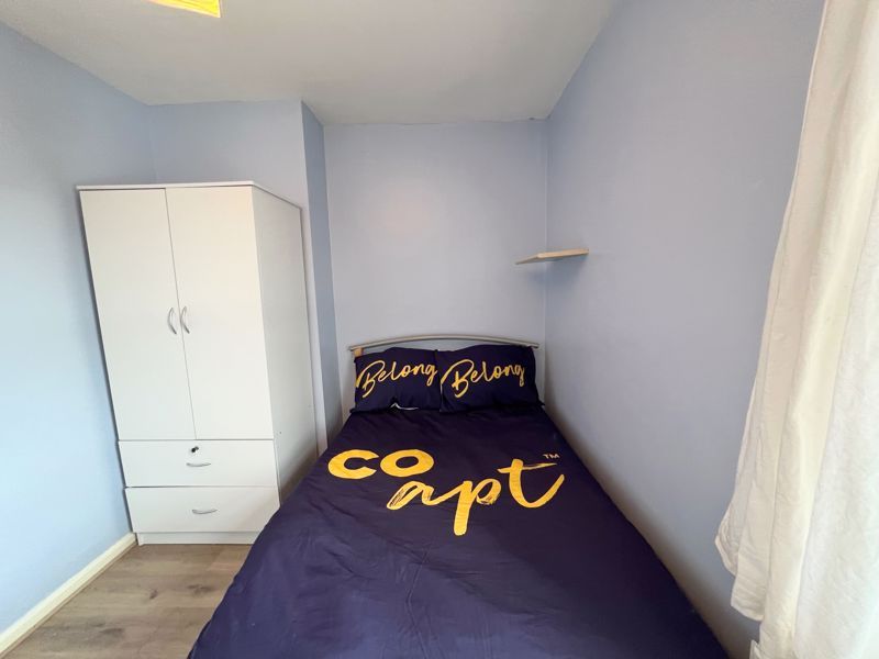 Property photo 2 of 8 Photo 9