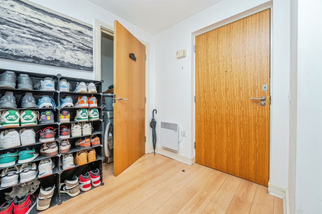 Property photo 3 of 20