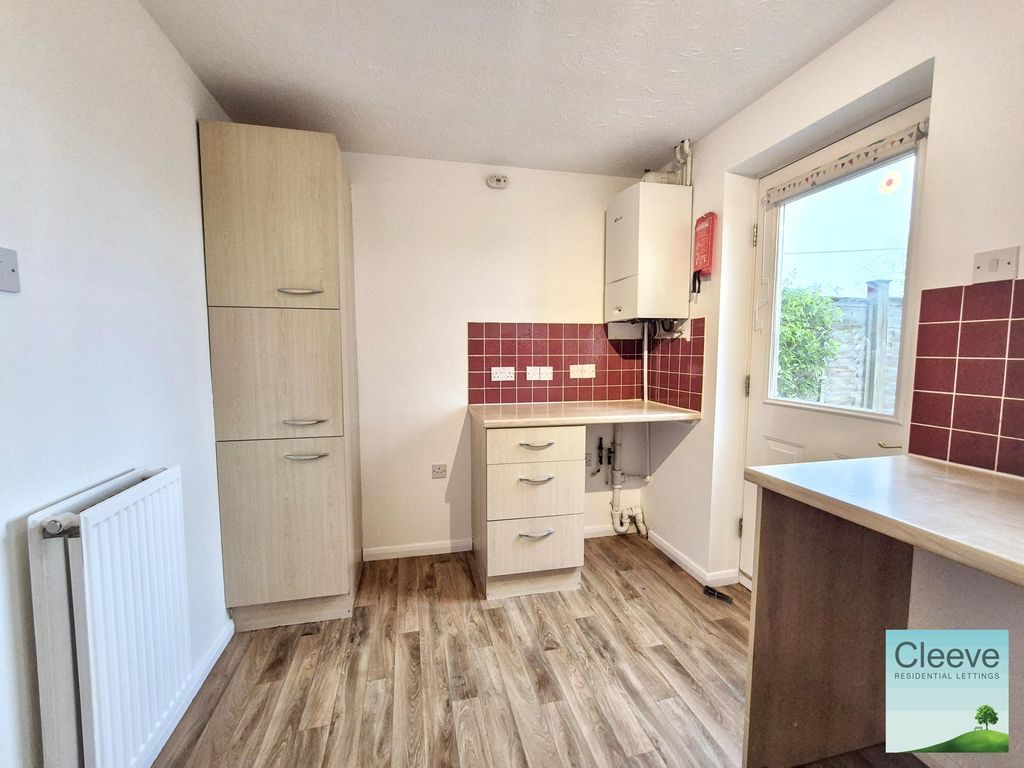 Property photo 3 of 11 1000098855