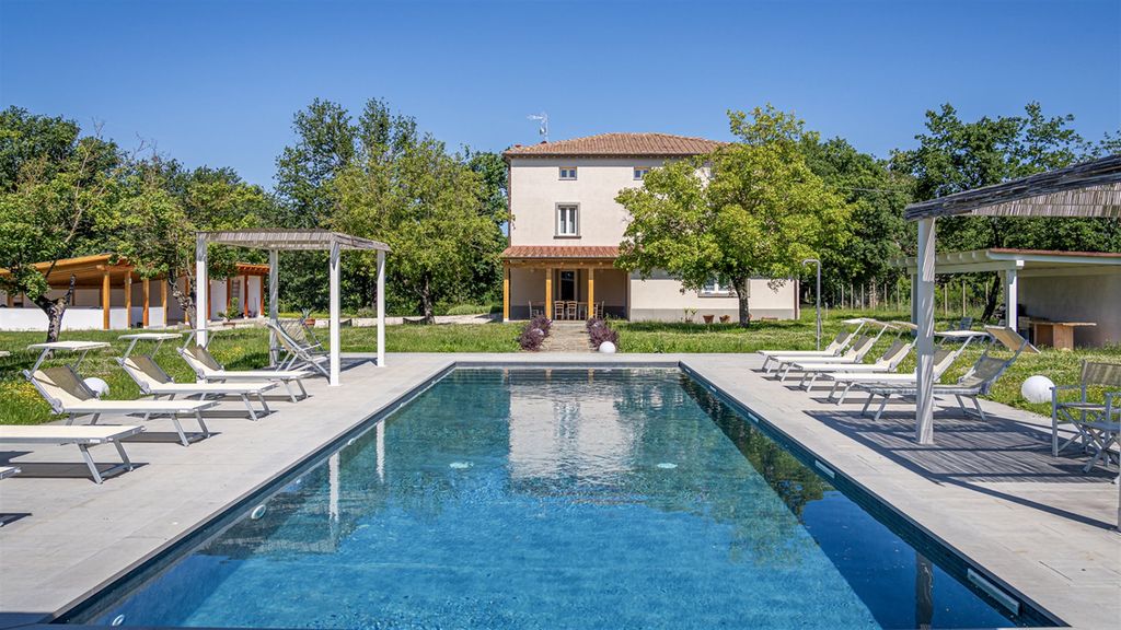 Property photo 1 of 42 Beautiful 7 Bdr Restored Villa, Pool, Garden, Land, Terranuova Bracciolini, Arezzo, Tuscany