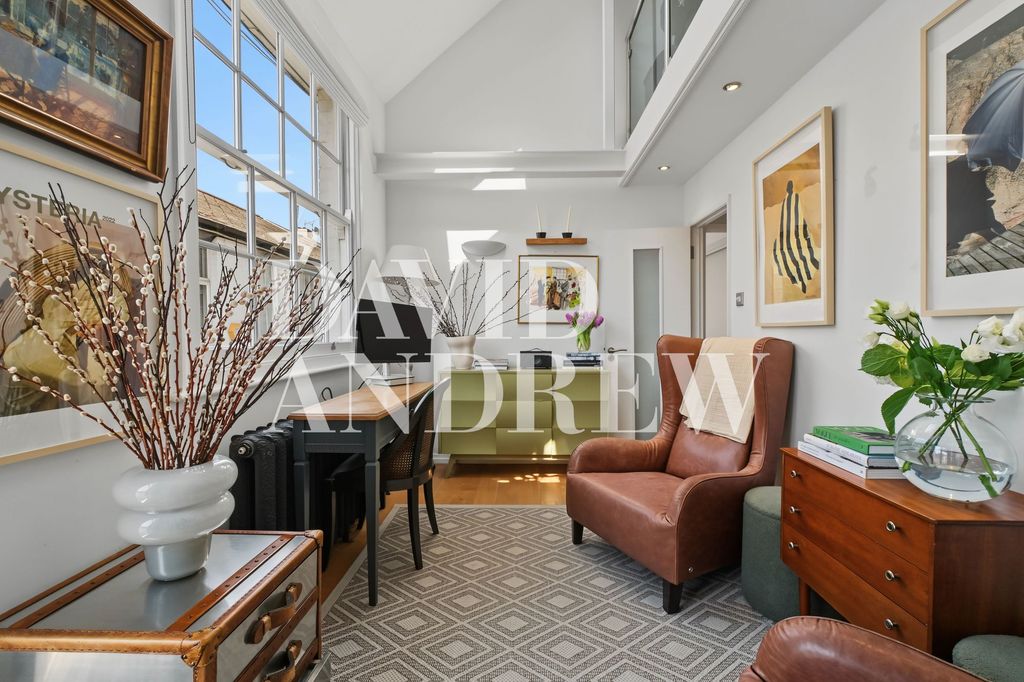 Property photo 2 of 27