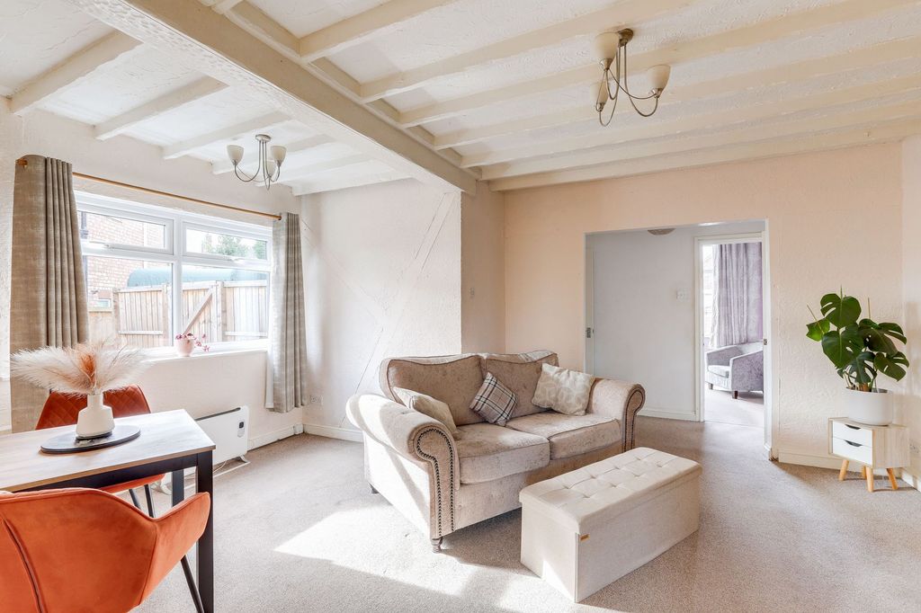 Property photo 3 of 19