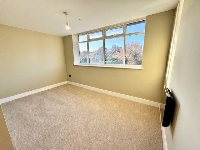 Property photo 2 of 5 Balcony