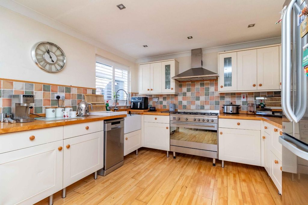 Property photo 1 of 19 Penstone-10.Jpg