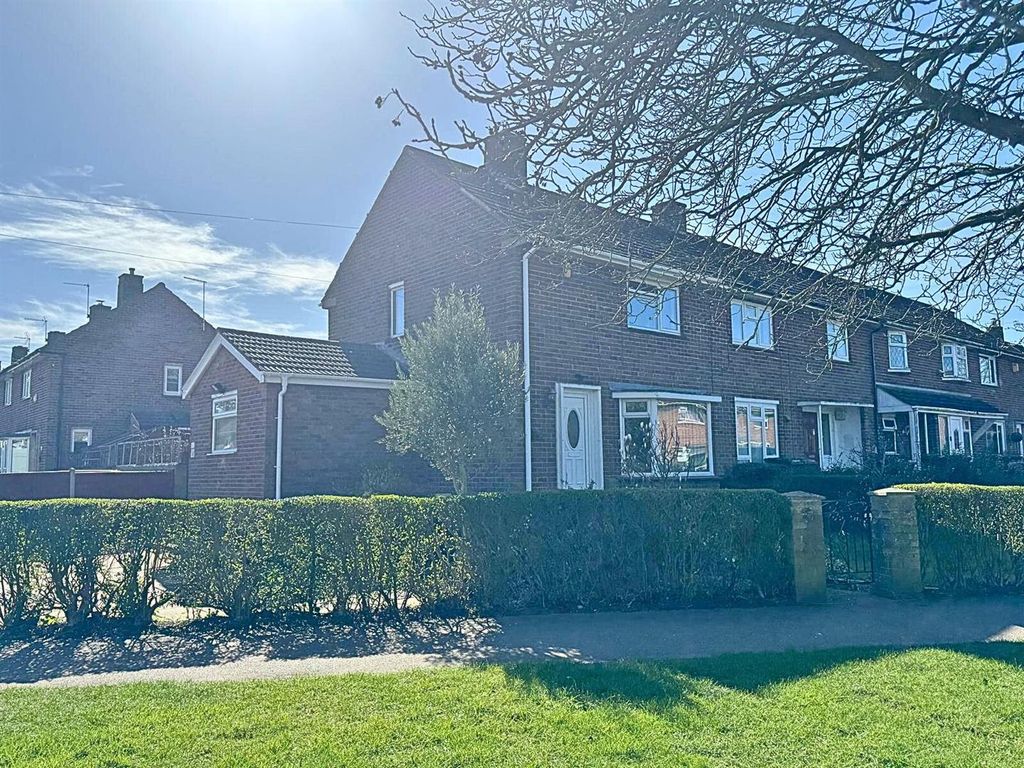 Property photo 1 of 17 Outside