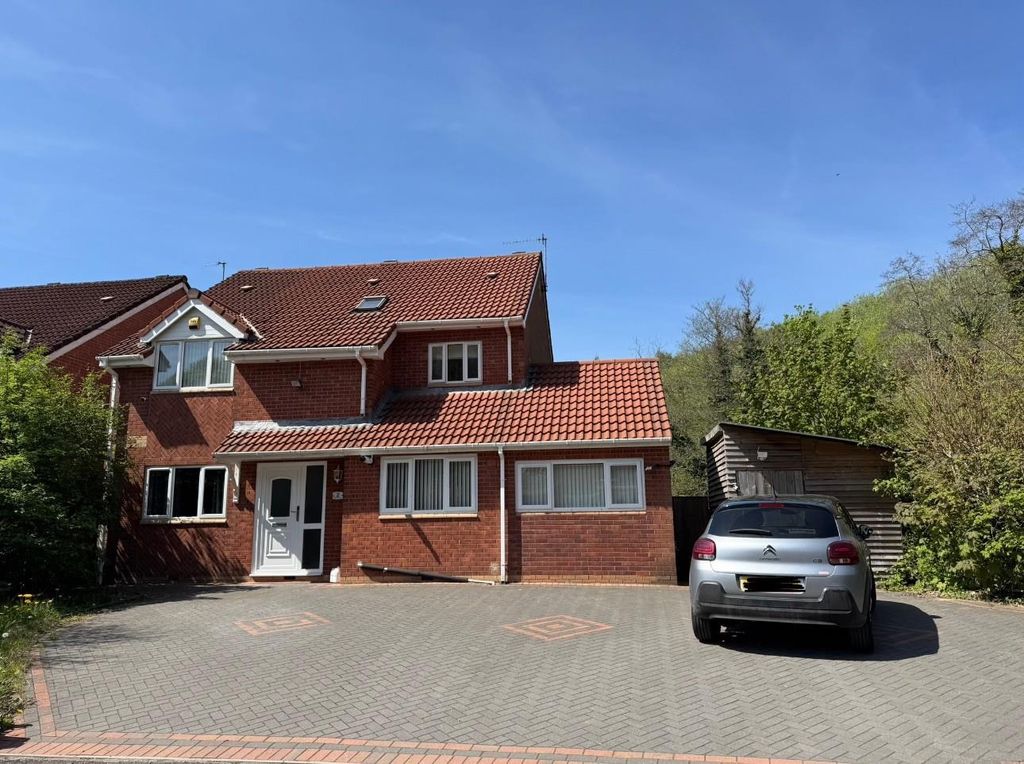 Property photo 1 of 33 2.Jpg