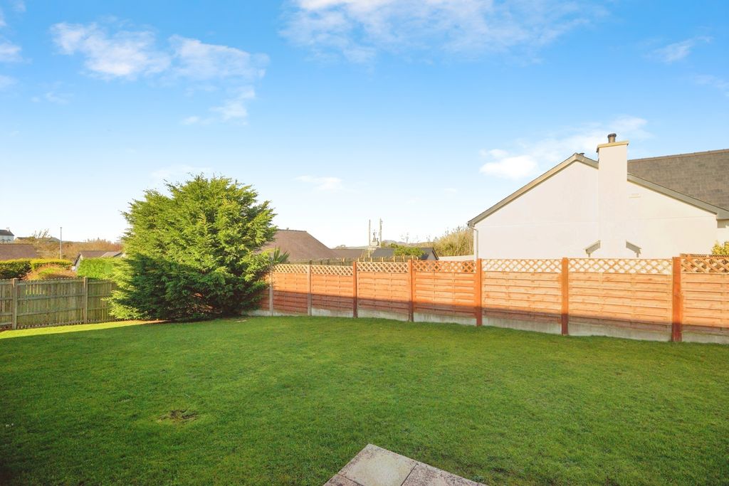 Property photo 3 of 16 Pbox-Img.Jpg