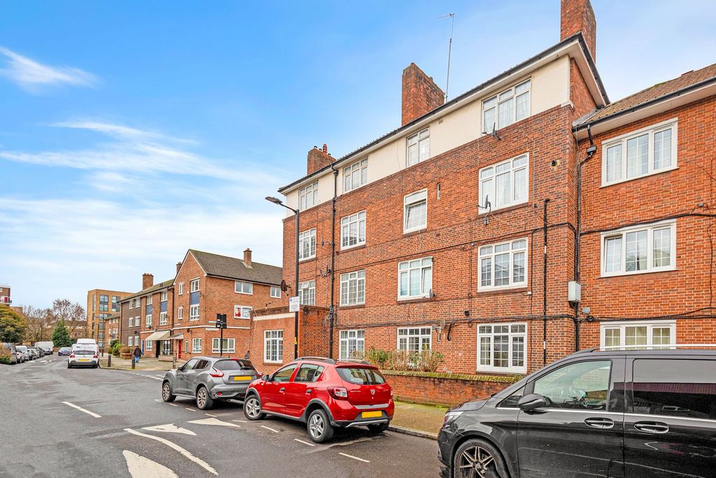 Property photo 1 of 15