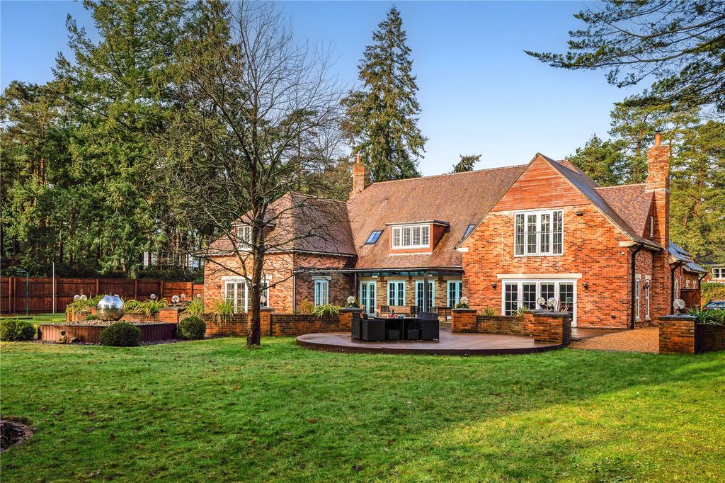 Property photo 1 of 27 External