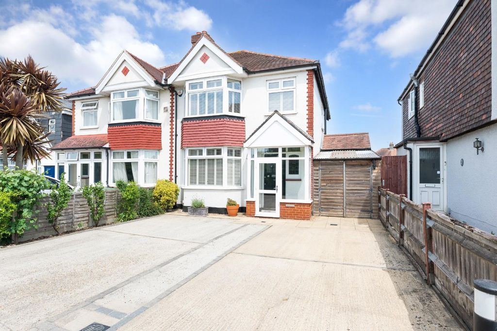 Property photo 1 of 16 Ewell By Pass