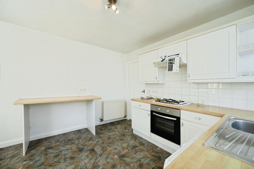 Property photo 2 of 17 Photo