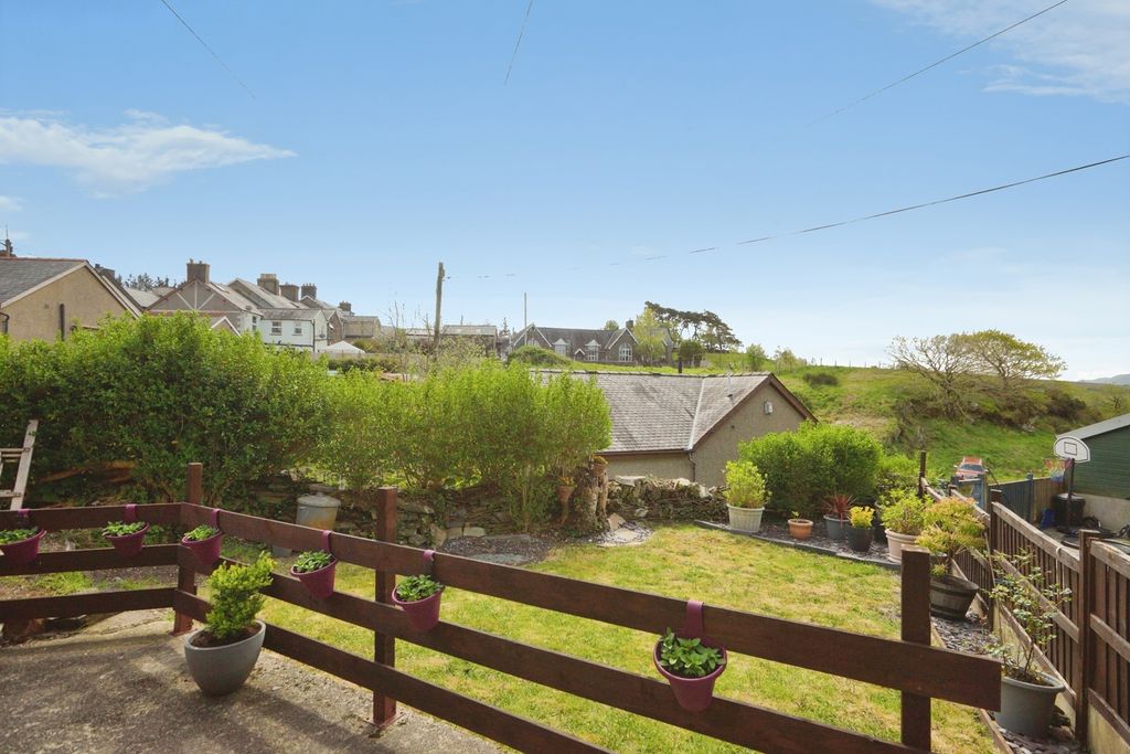Property photo 3 of 19 Pbox-Img.Jpg