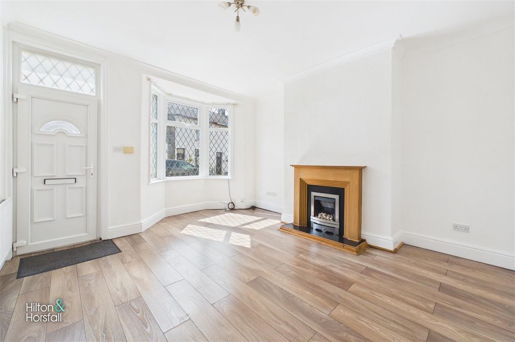 Property photo 2 of 10 Kingsley Street