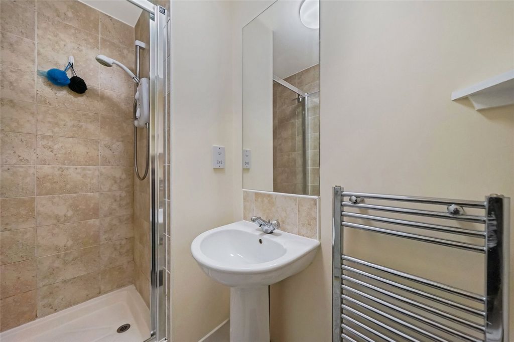 Property photo 3 of 18 Picture No. 11