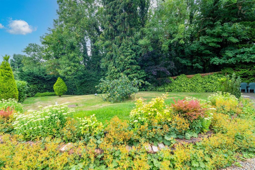 Property photo 3 of 38 003-77 Allum Lane.Jpg