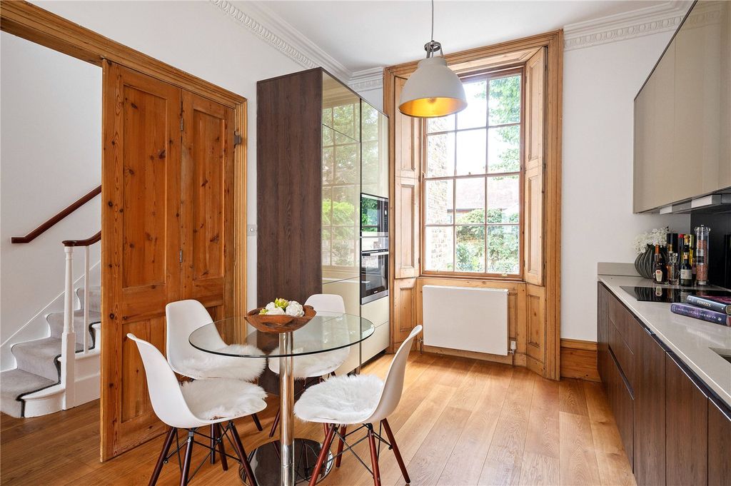 Property photo 3 of 22 Dining Room