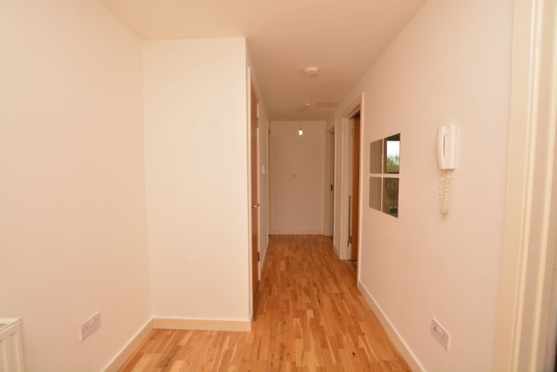 Property photo 2 of 7 Photo 6