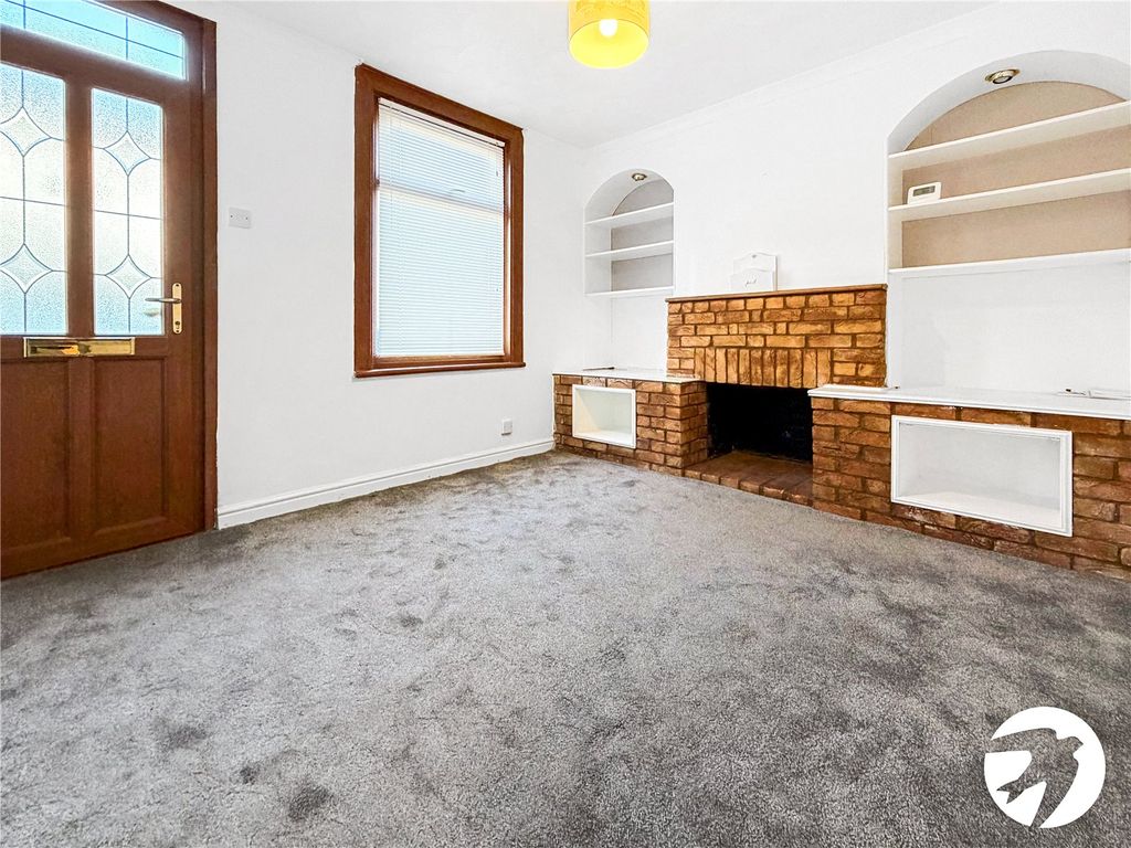 Property photo 2 of 13 Picture No. 02