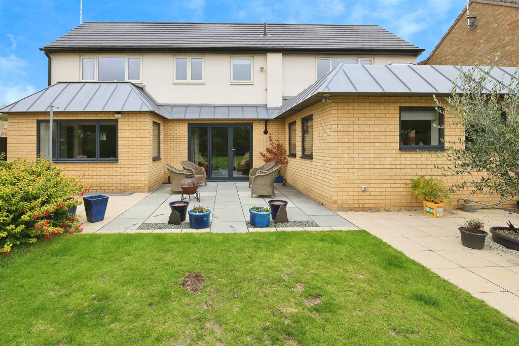 Property photo 1 of 21