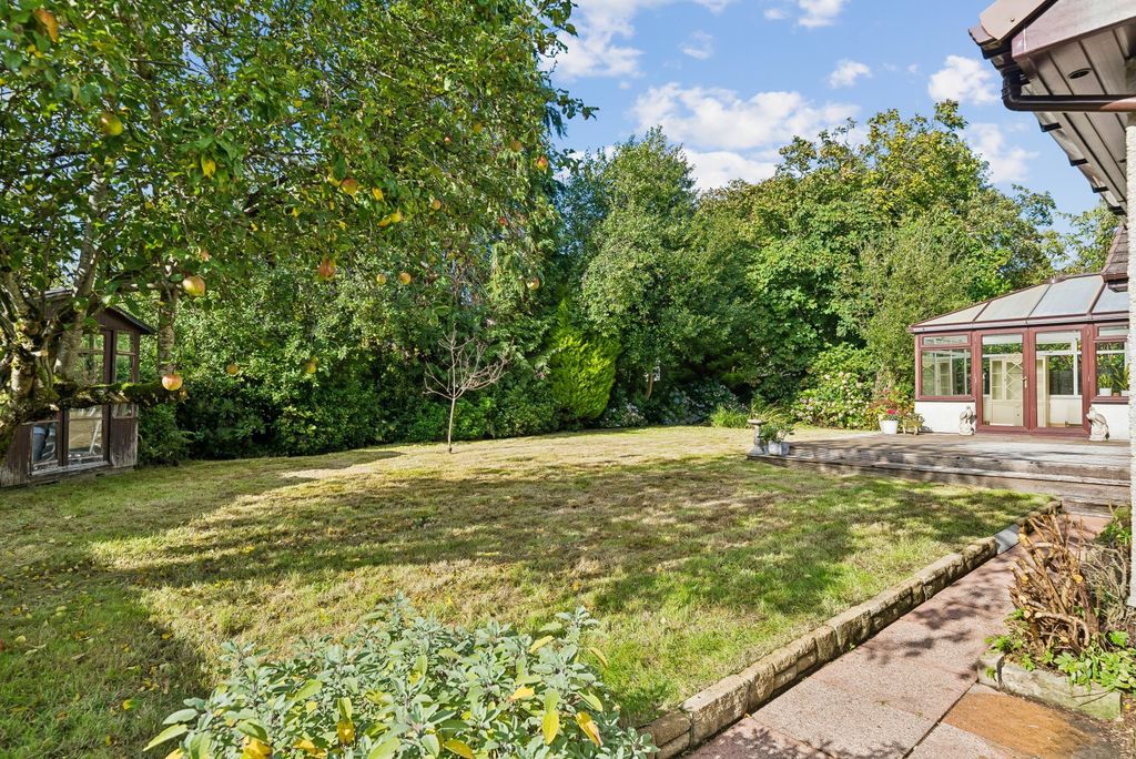 Property photo 3 of 38 Picture No. 06