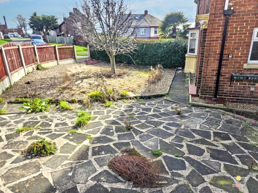 Property photo 2 of 18