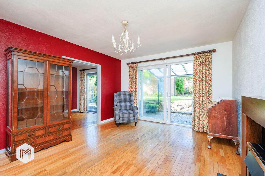 Property photo 3 of 31 Picture No. 28