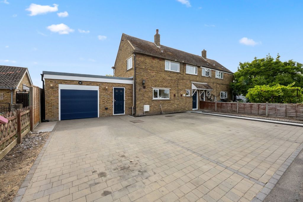 Property photo 1 of 33