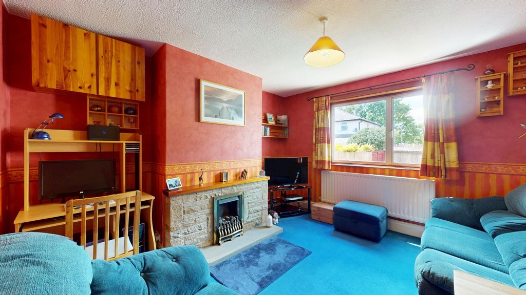 Property photo 3 of 9 66-Leathley-Crescent-06032025_115417.Jpg