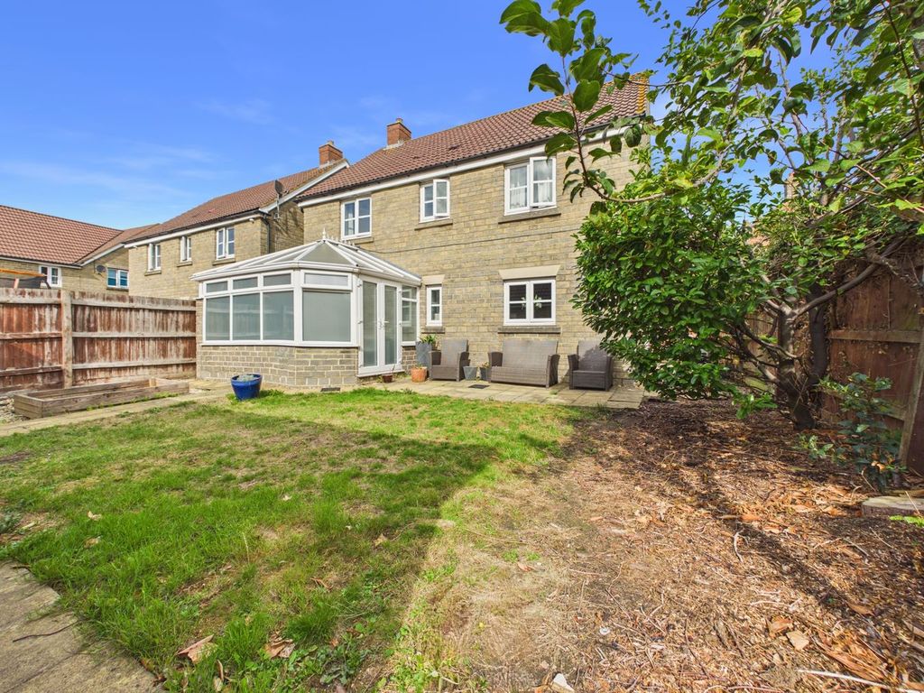 Property photo 1 of 23