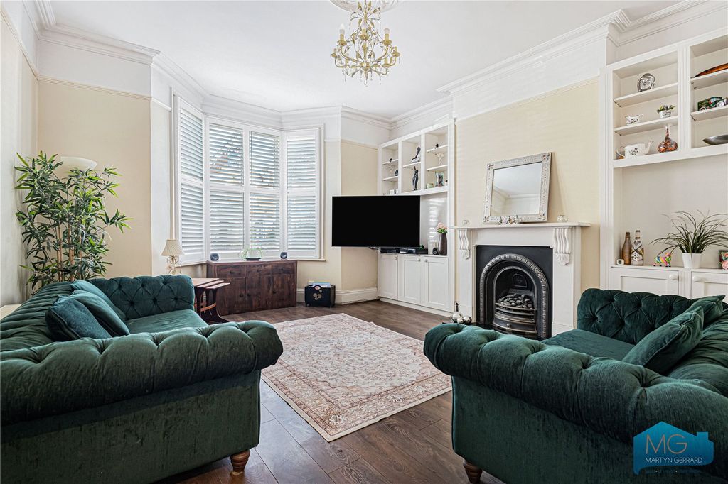 Property photo 1 of 18 Picture No. 05