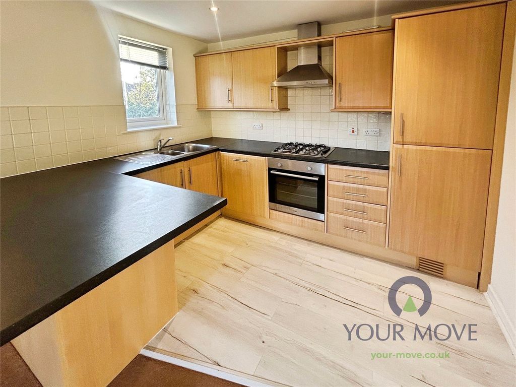 Property photo 2 of 8 Kitchen