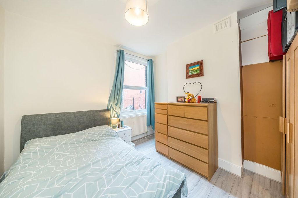 Property photo 3 of 5