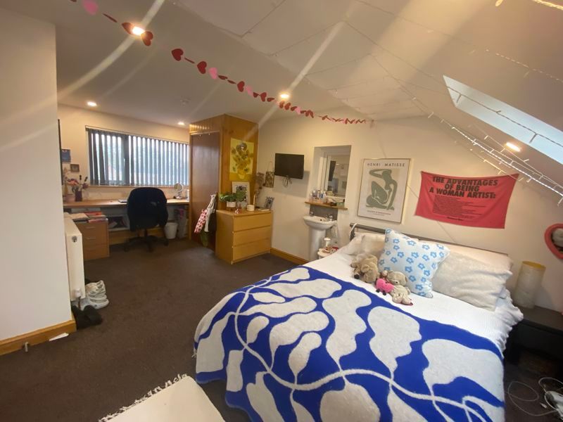 Property photo 3 of 10 Photo 10